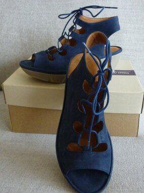 Women's CLARKS CLARENE 'GRACE' Gladiator Style Sandal Navy Blue Nubuck Size 7.5M